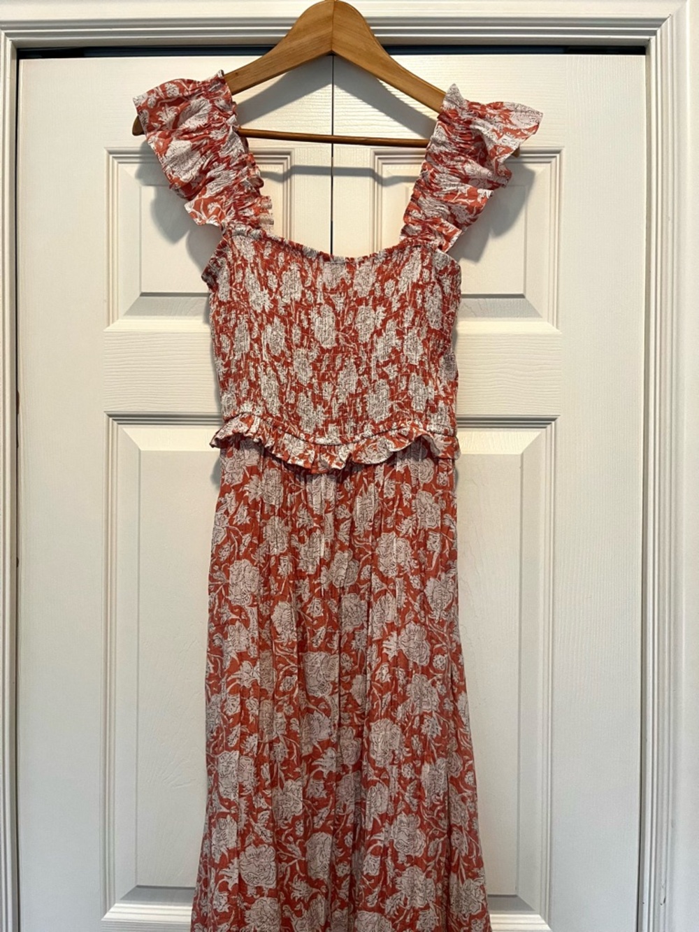 MINE Rust-Orange and White Smocked Floral Maxi Dress Feminine Lightweight M